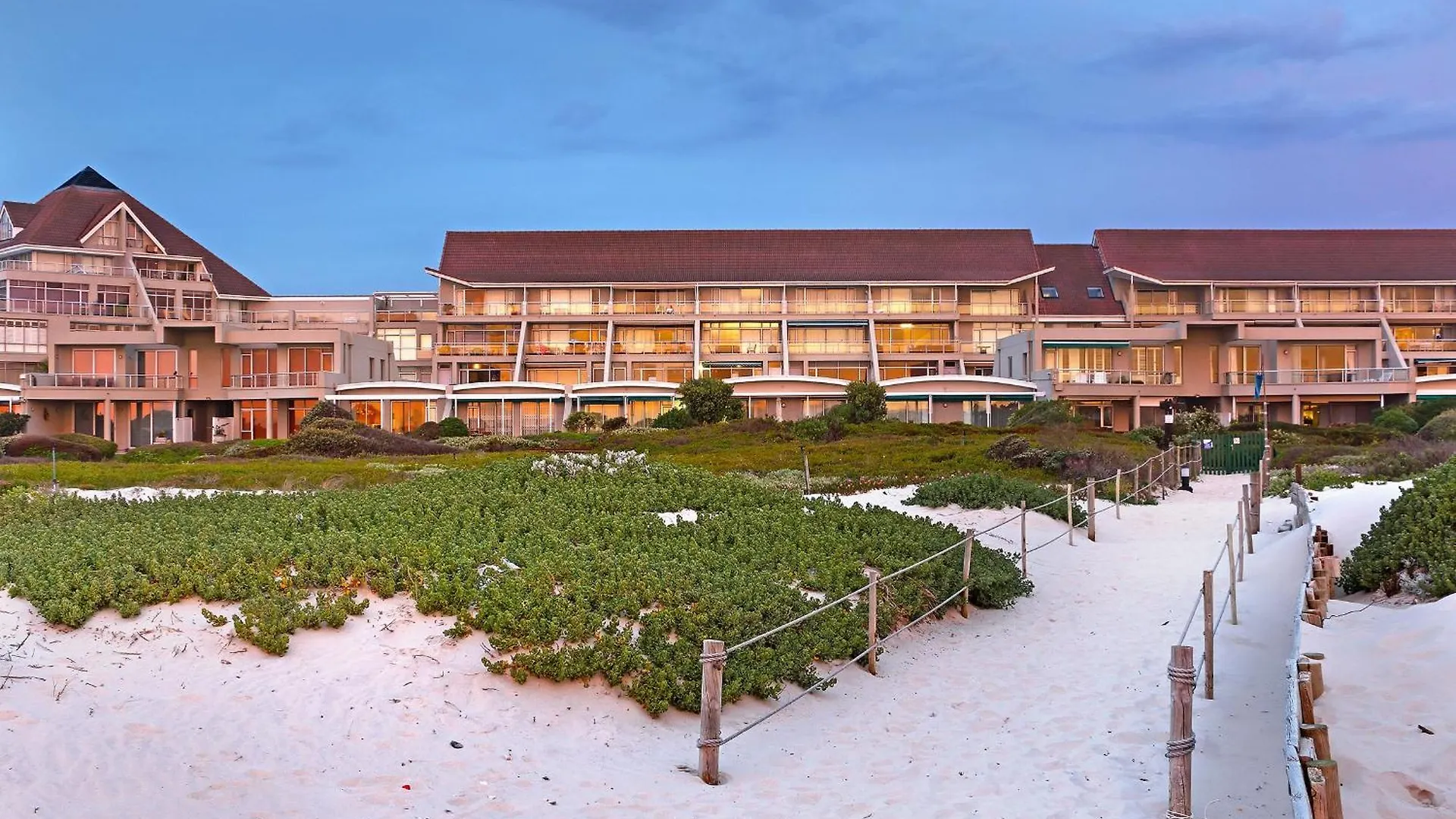 Apartment Dolphin Beach H106 By Hostagents Bloubergstrand